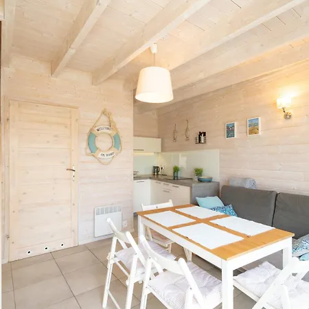 łódź Wikingów Apartamento Rowy (Pomerania)
